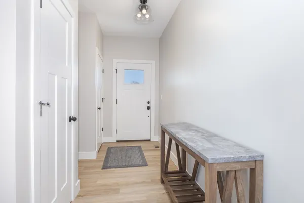 $305,000 | 401 B Jenny Lane, Heyworth, IL 61745