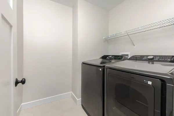 $305,000 | 401 B Jenny Lane, Heyworth, IL 61745