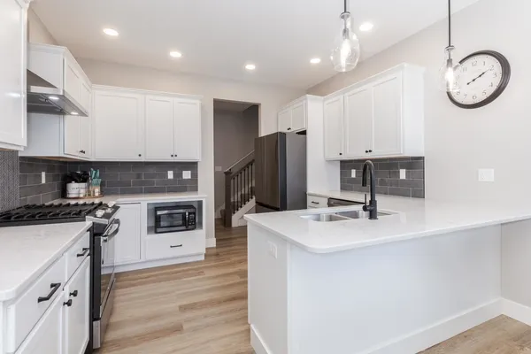 $305,000 | 401 B Jenny Lane, Heyworth, IL 61745