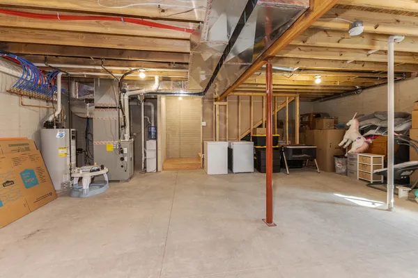 $305,000 | 401 B Jenny Lane, Heyworth, IL 61745