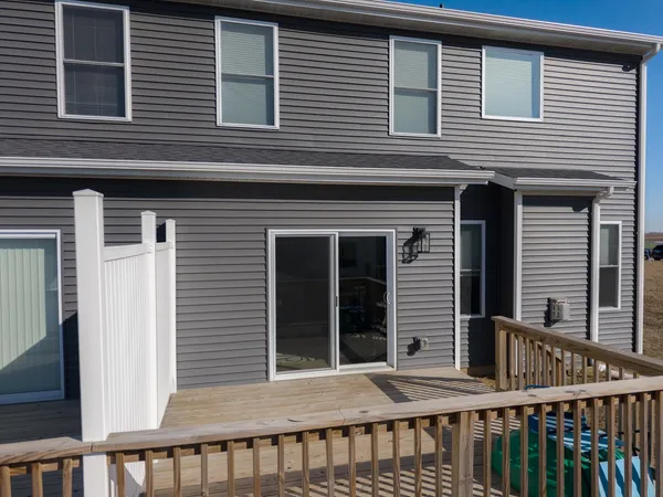 $305,000 | 401 B Jenny Lane, Heyworth, IL 61745