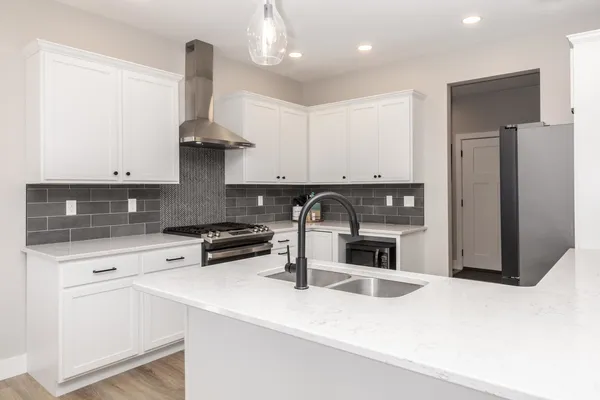 $305,000 | 401 B Jenny Lane, Heyworth, IL 61745