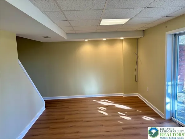 $2,195 | 5039 Shawnee Boulevard, Schnecksville, PA 18078