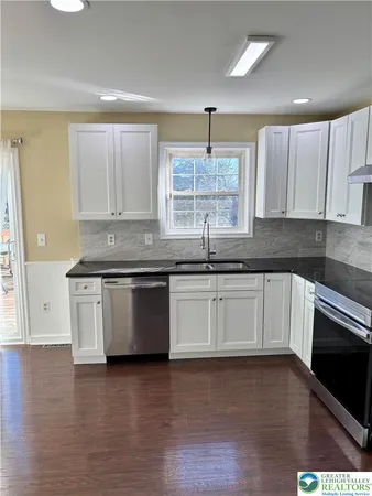 $2,195 | 5039 Shawnee Boulevard, Schnecksville, PA 18078