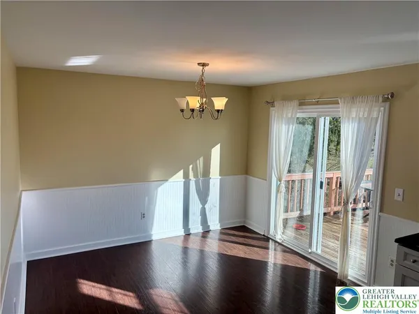 $2,195 | 5039 Shawnee Boulevard, Schnecksville, PA 18078