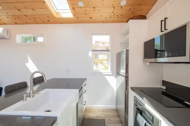 $2,950 | 207 North Montgomery Street, Ojai, CA 93023