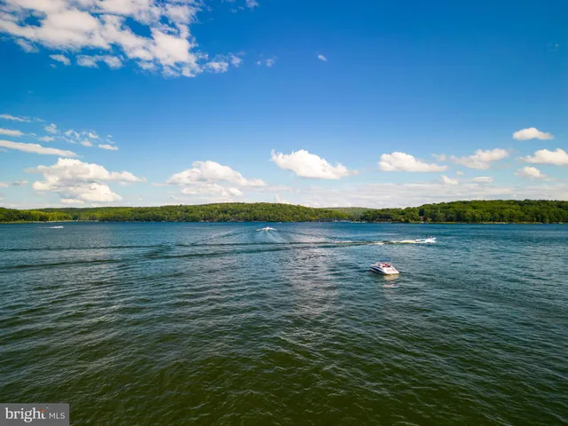 $125,000 | 27 Tree Camp Circle, McHenry, MD 21541