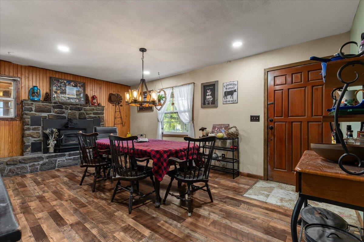 571 Cardin Road Stella, MO 64867 - Photo 10 of 40 11-571 Cardin Rd., Rocky Comfort-6