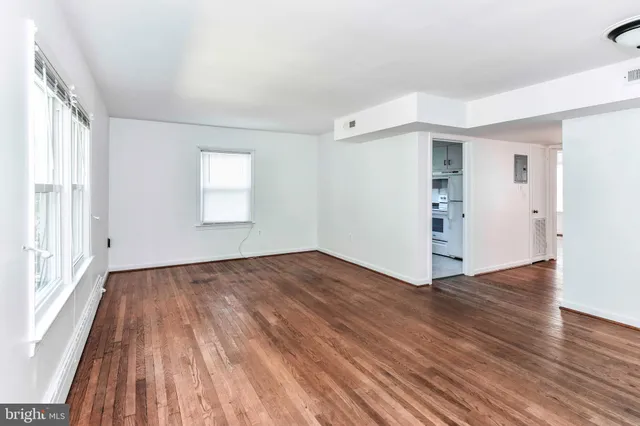 $1,795 | 130 South 29th Street, Unit 2, Purcellville, VA 20132