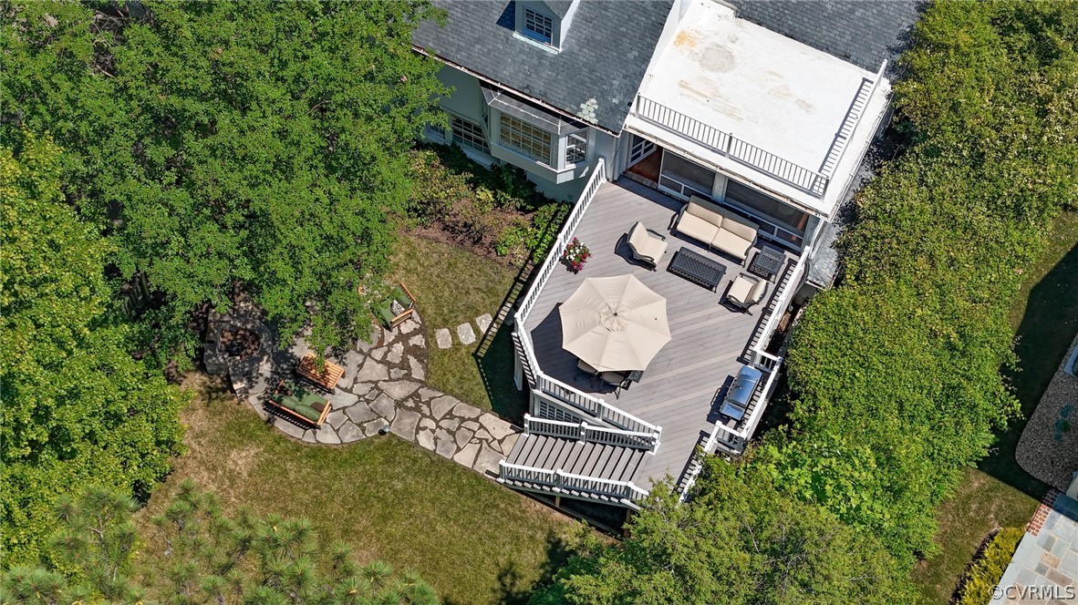 8015 Thom Road Henrico, VA 23229 - Photo 46 of 50 an aerial view of a house with a yard and deck