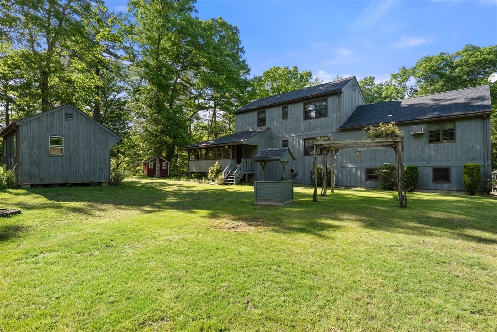 1 Leno Road Sturbridge, MA 01566 - Photo 26 of 33