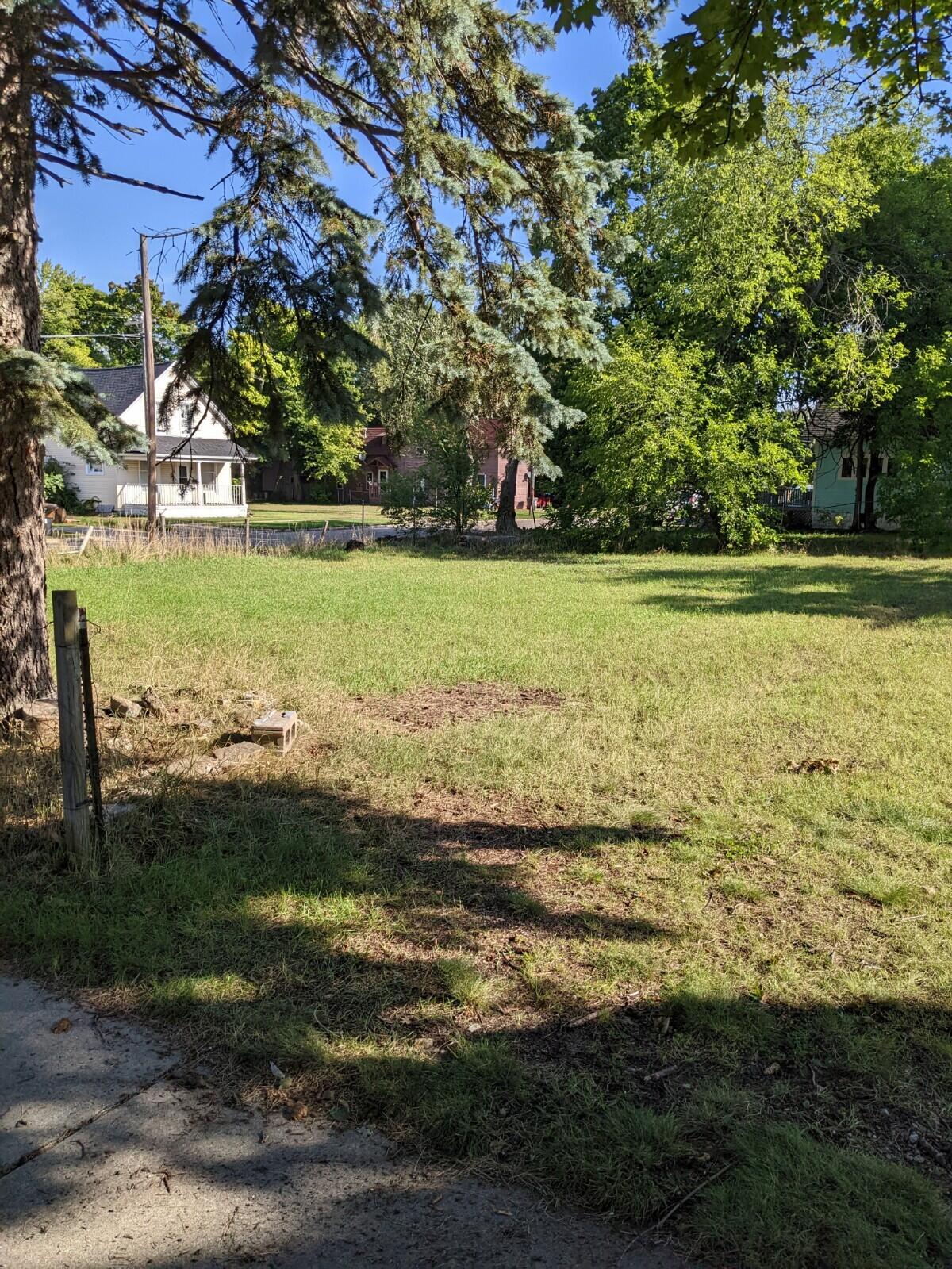 1272 Spring Street Muskegon, MI 49442 - Photo 1 of 8 PXL_20220921_142311451