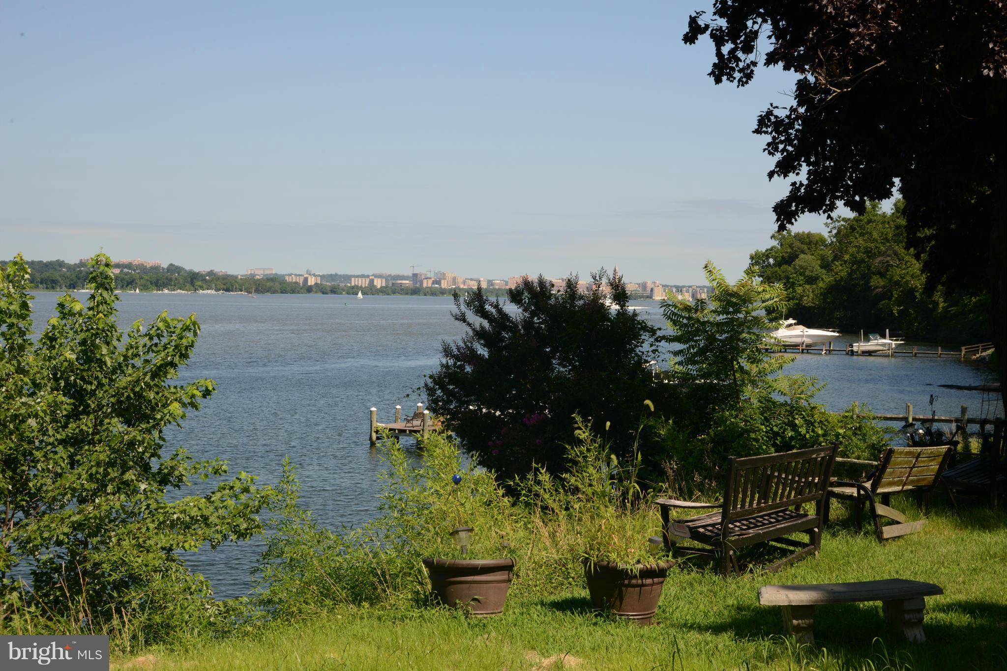 9128 Fort Foote Road Fort Washington, MD 20744 - Photo 29 of 30 Community