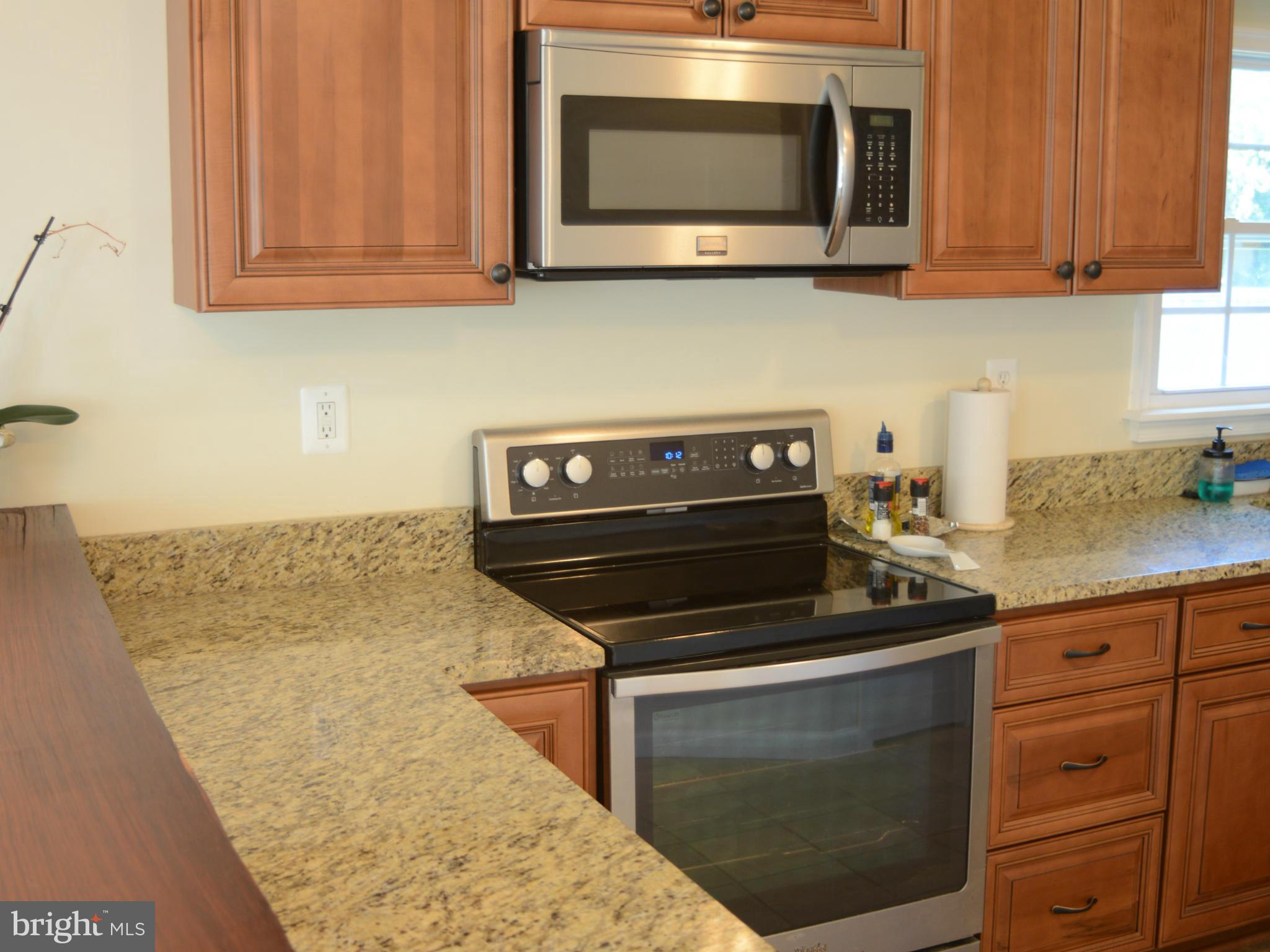 9128 Fort Foote Road Fort Washington, MD 20744 - Photo 6 of 30 Kitchen