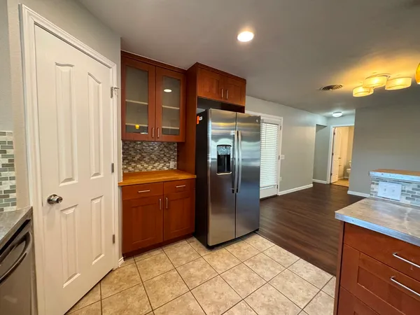 $3,250 | 3003 Burning Oak Drive, Austin, TX 78704