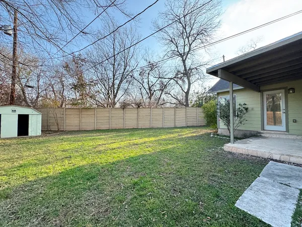 $3,250 | 3003 Burning Oak Drive, Austin, TX 78704