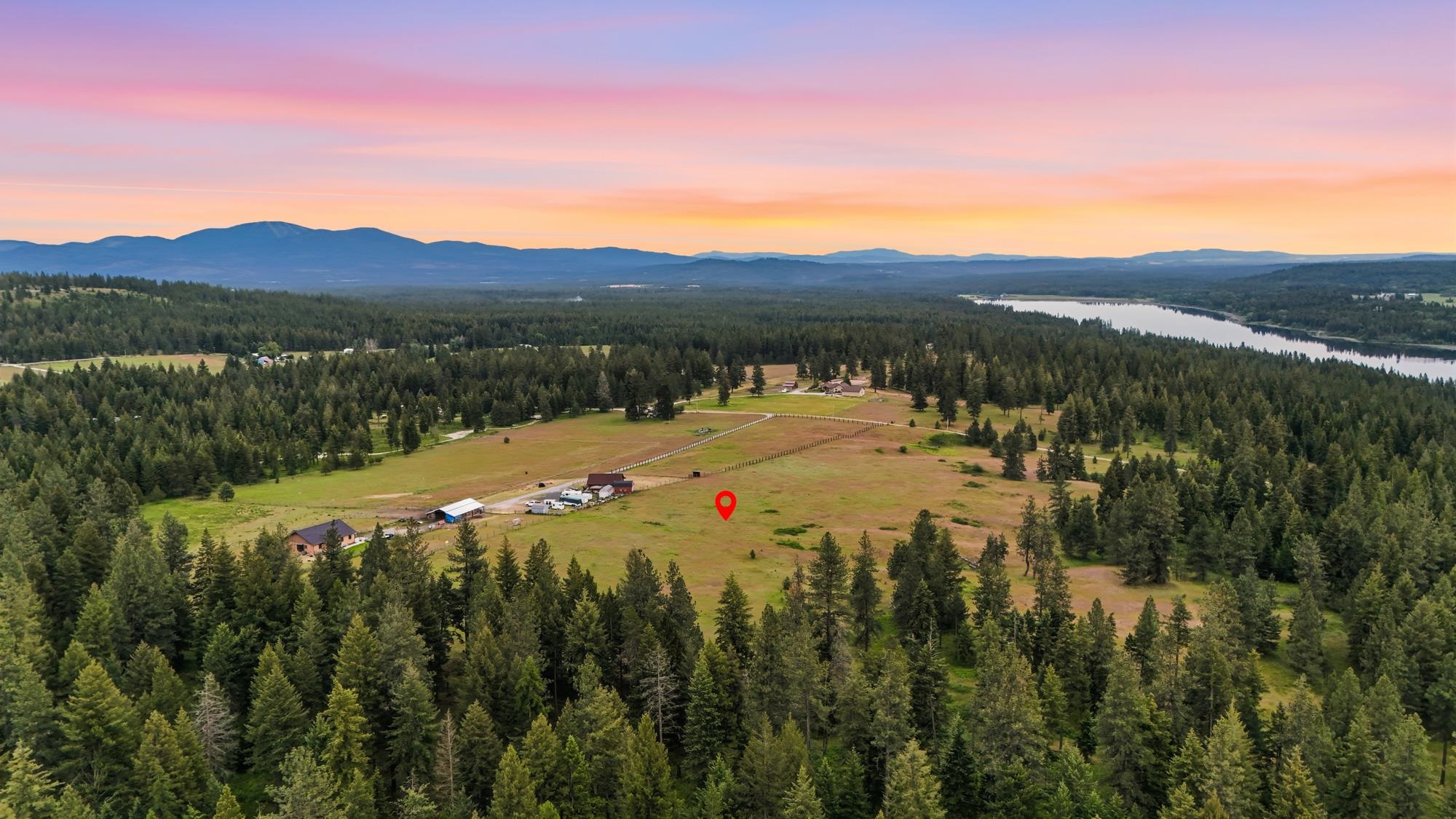 682 Henry Road Elk, WA 99009 - Photo 4 of 21