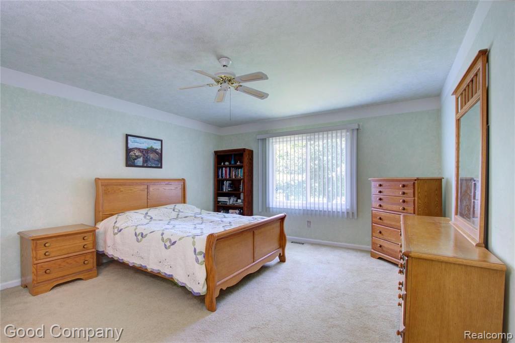 864 Preswick Court Rochester Hills, MI 48307 - Photo 27 of 47