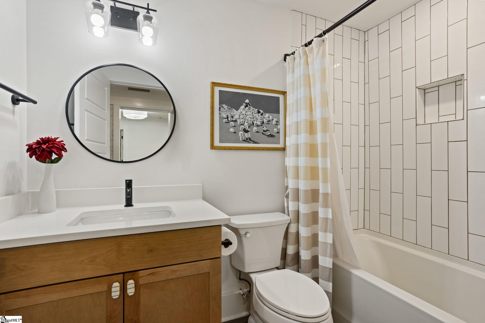 112 Robin Hood Road Greenville, SC 29607 - Photo 19 of 31
