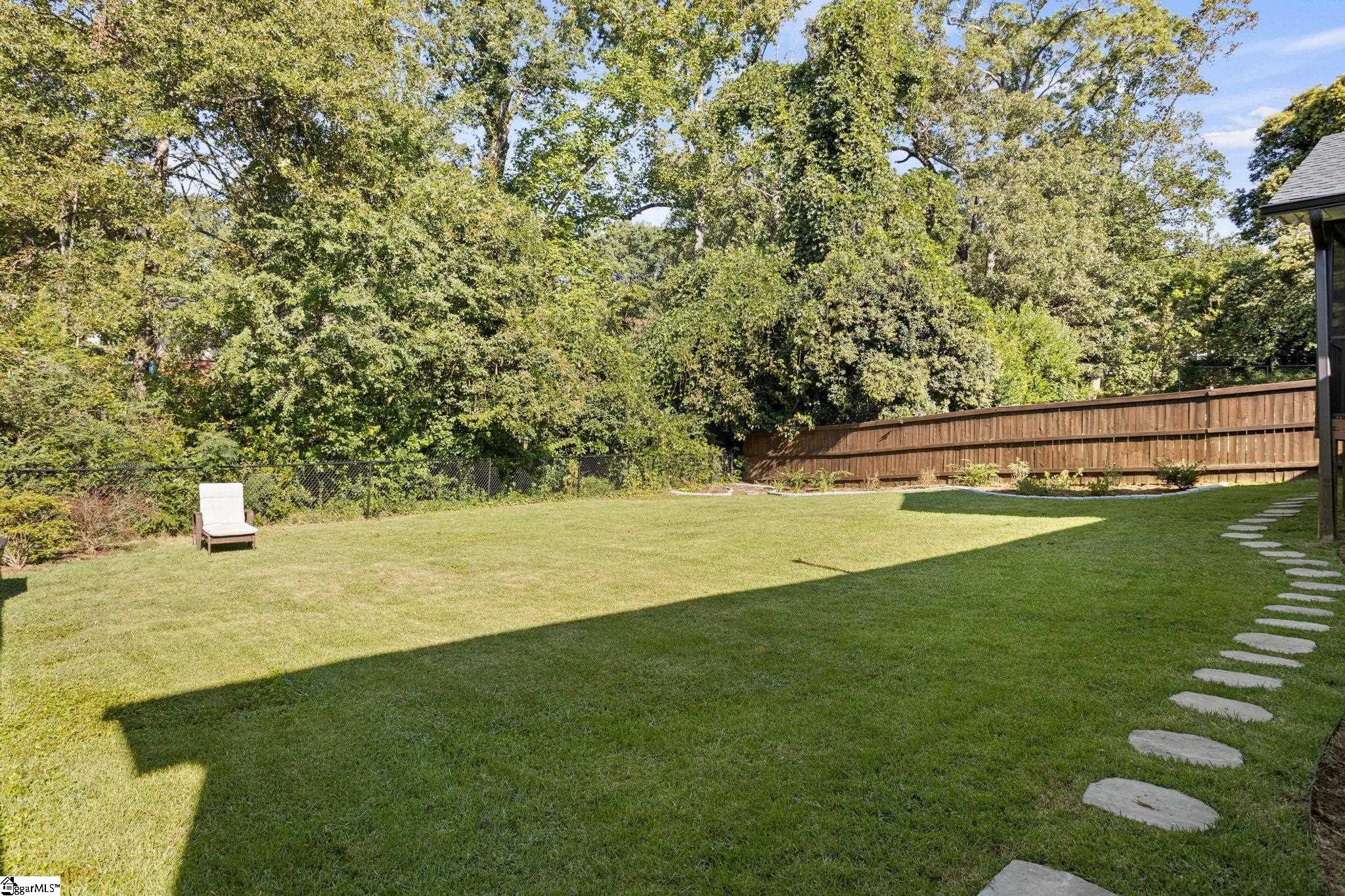 112 Robin Hood Road Greenville, SC 29607 - Photo 2 of 31