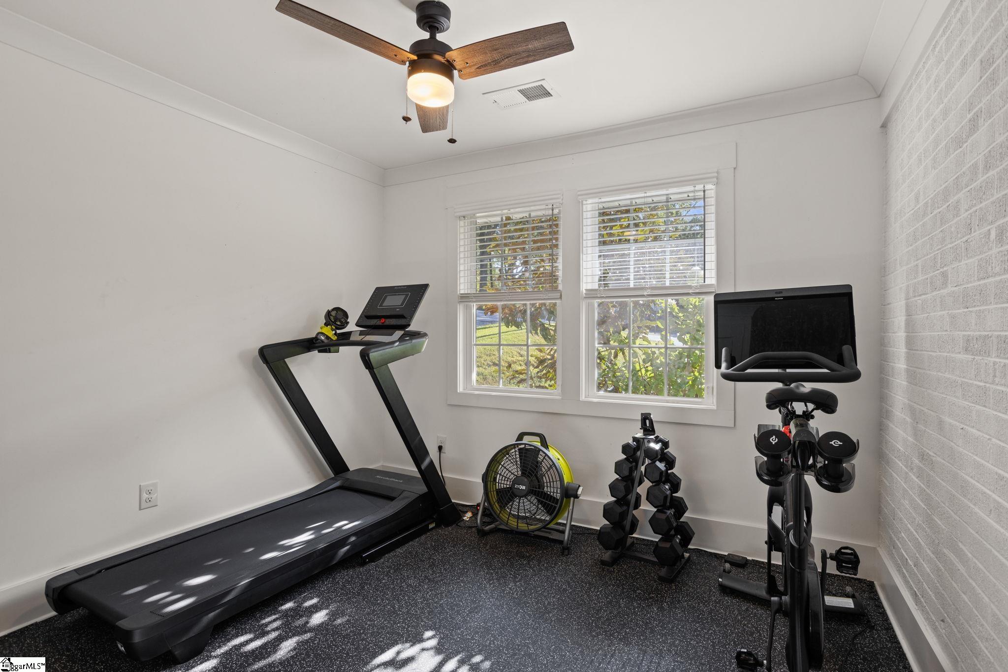 112 Robin Hood Road Greenville, SC 29607 - Photo 23 of 31