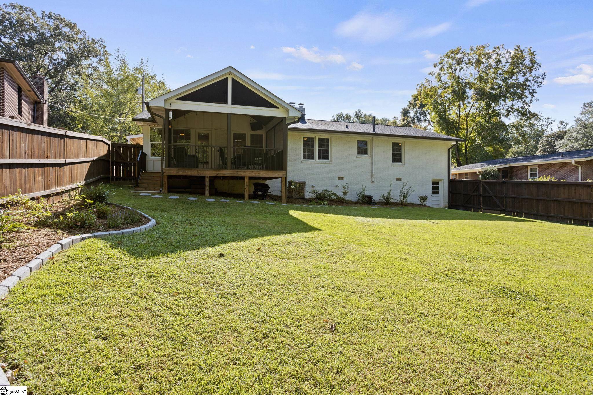 112 Robin Hood Road Greenville, SC 29607 - Photo 28 of 31