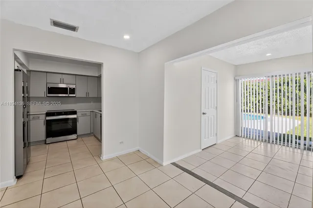 $3,100 | 7001 Northwest 15th Street, Unit 7001, Plantation, FL 33313