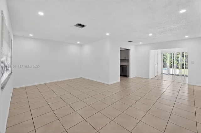 $3,100 | 7001 Northwest 15th Street, Unit 7001, Plantation, FL 33313