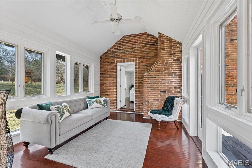 10534 Conway Road St. Louis, MO 63131 - Photo 8 of 39