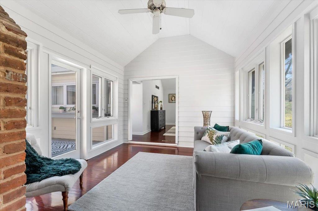 10534 Conway Road St. Louis, MO 63131 - Photo 9 of 39