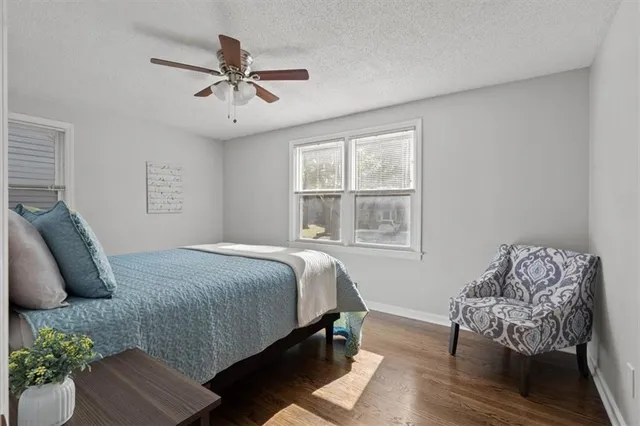 $275,000 | 8808 West 81st Terrace, Overland Park, KS 66204