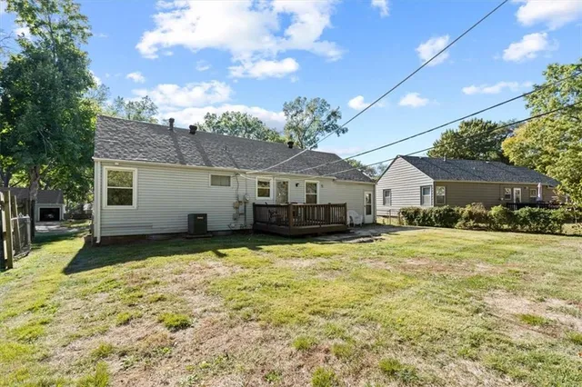 $275,000 | 8808 West 81st Terrace, Overland Park, KS 66204