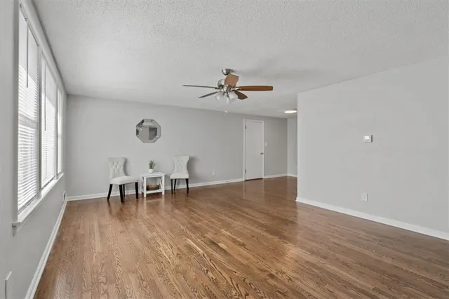 $275,000 | 8808 West 81st Terrace, Overland Park, KS 66204