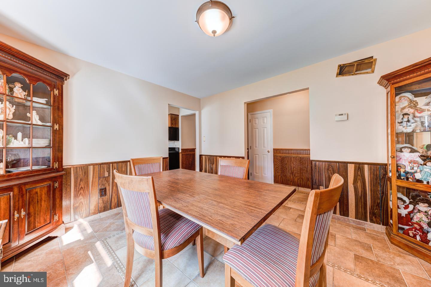2705 Centennial Road Hatboro, PA 19040 - Photo 11 of 34