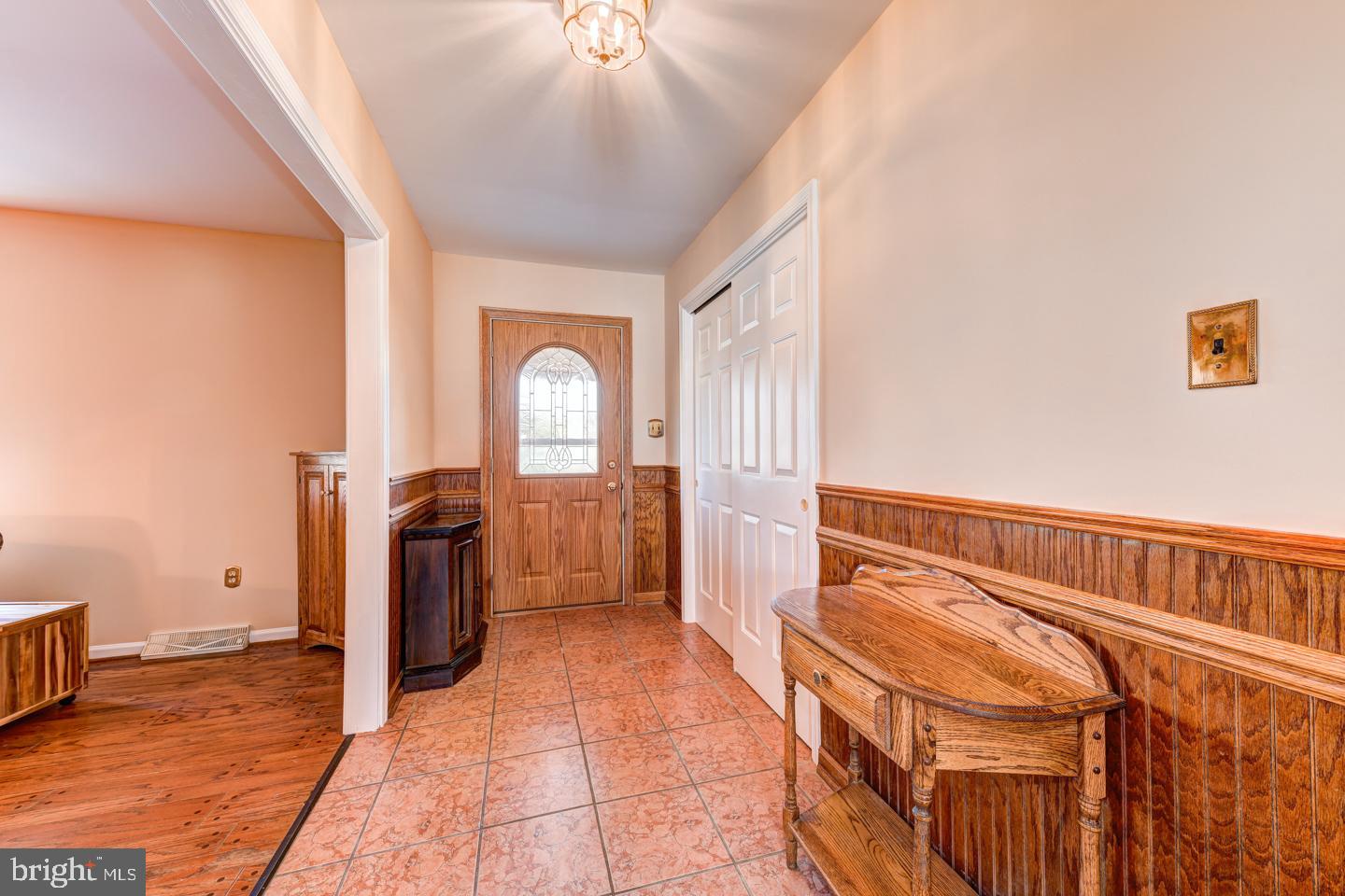 2705 Centennial Road Hatboro, PA 19040 - Photo 4 of 34