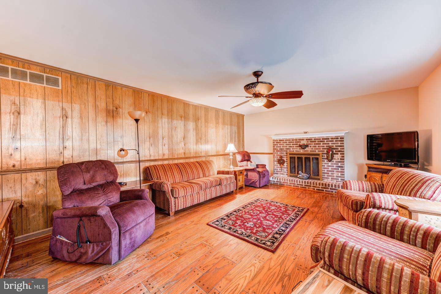 2705 Centennial Road Hatboro, PA 19040 - Photo 5 of 34
