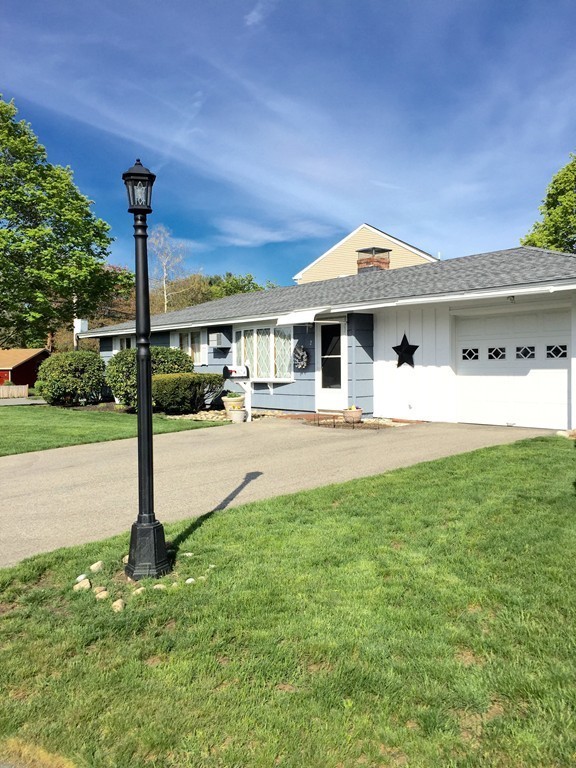 2 Rindge Road Beverly, MA 01915 - Photo 3 of 20 Gallery Image 3