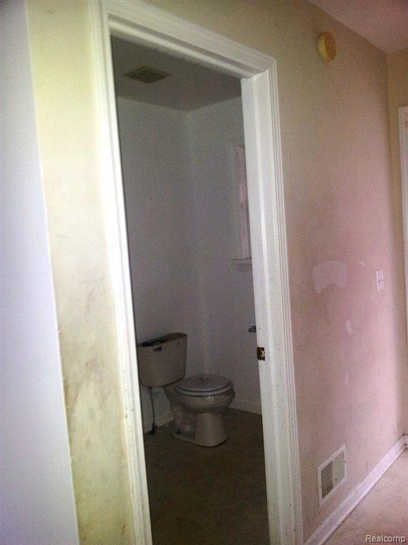 HALF BATH.jpg