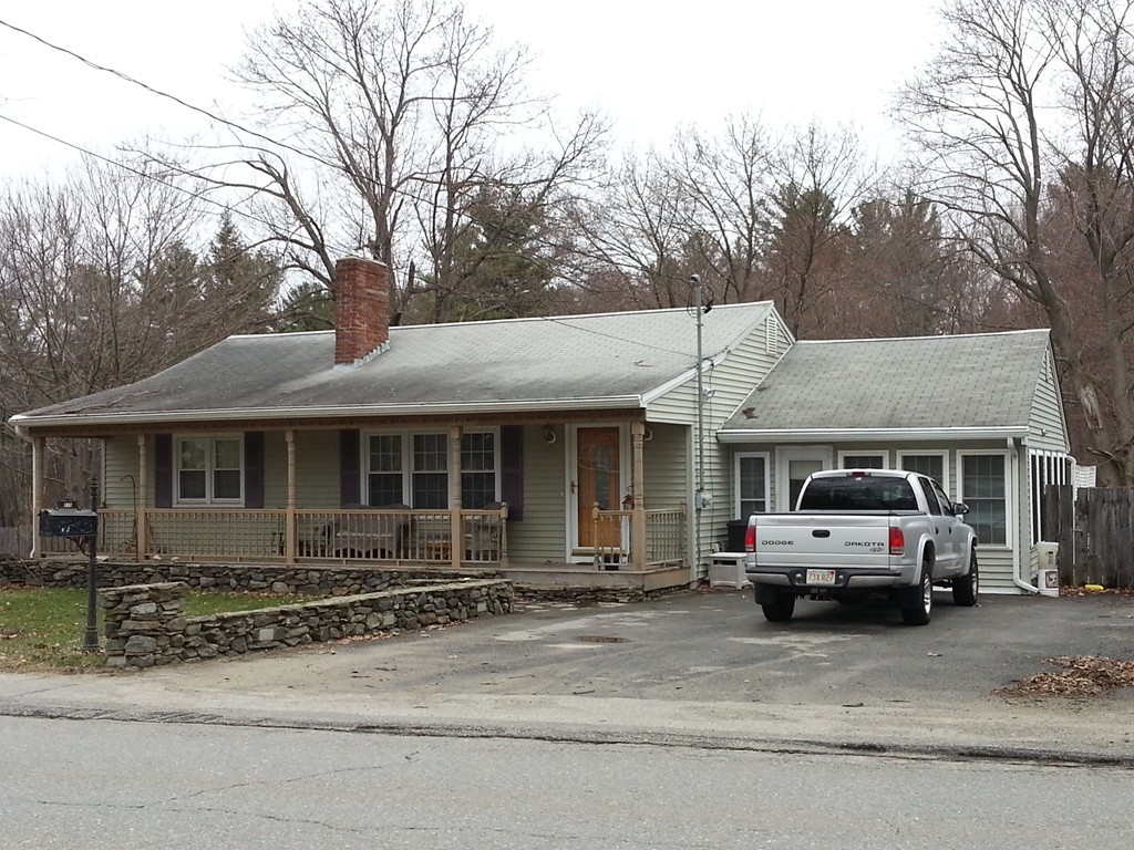 235 Whalom Road Lunenburg, MA 01462 - Photo 1 of 3 Gallery Image 1