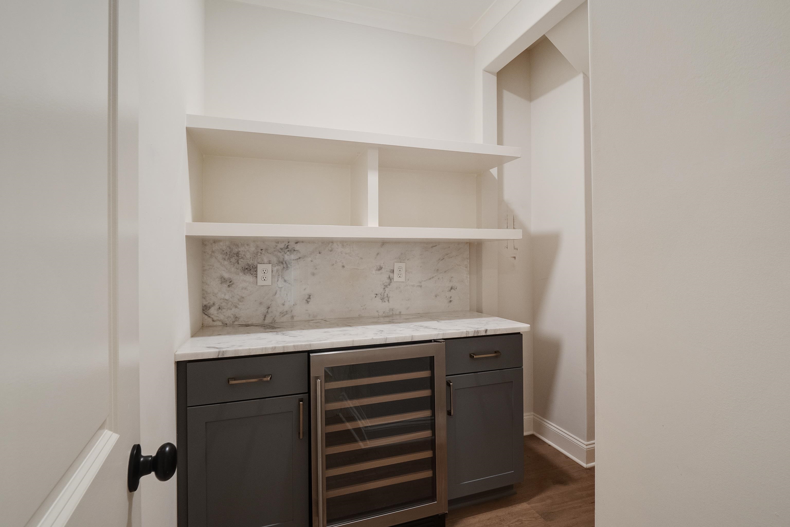 1365 Belfair Drive Collierville, TN 38017 - Photo 17 of 39 a view of room with cabinets