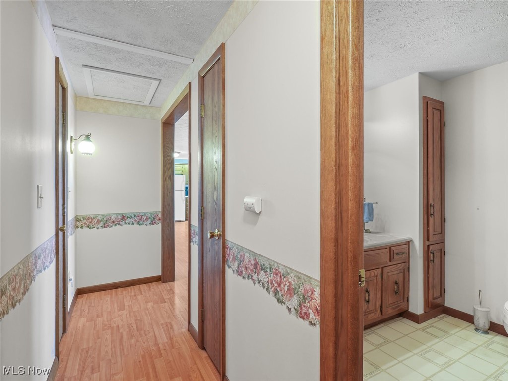 1092 Lake Road Conneaut, OH 44030 - Photo 13 of 45 Gallery Image 13