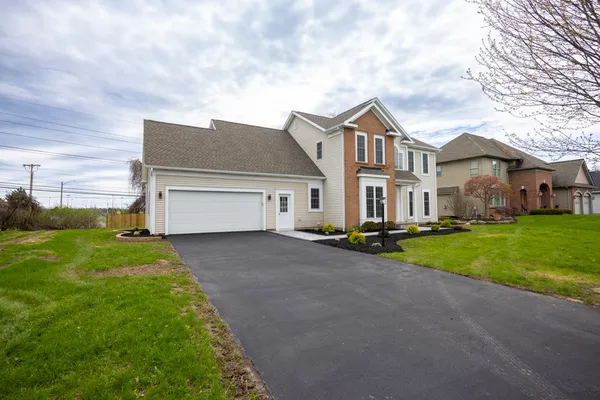 $649,900 | 248 Barclay Square Drive, Brighton, NY 14618