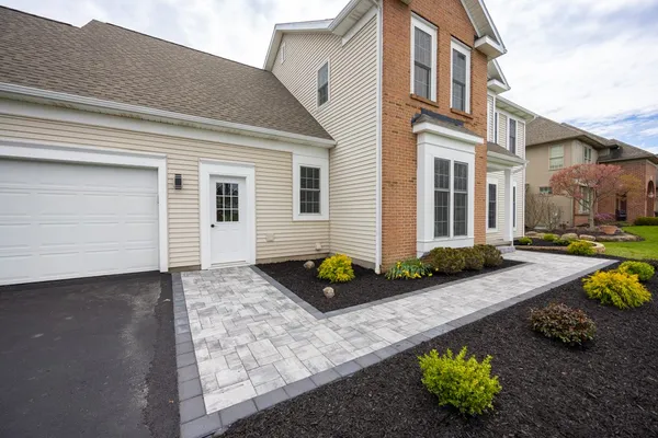 $649,900 | 248 Barclay Square Drive, Brighton, NY 14618