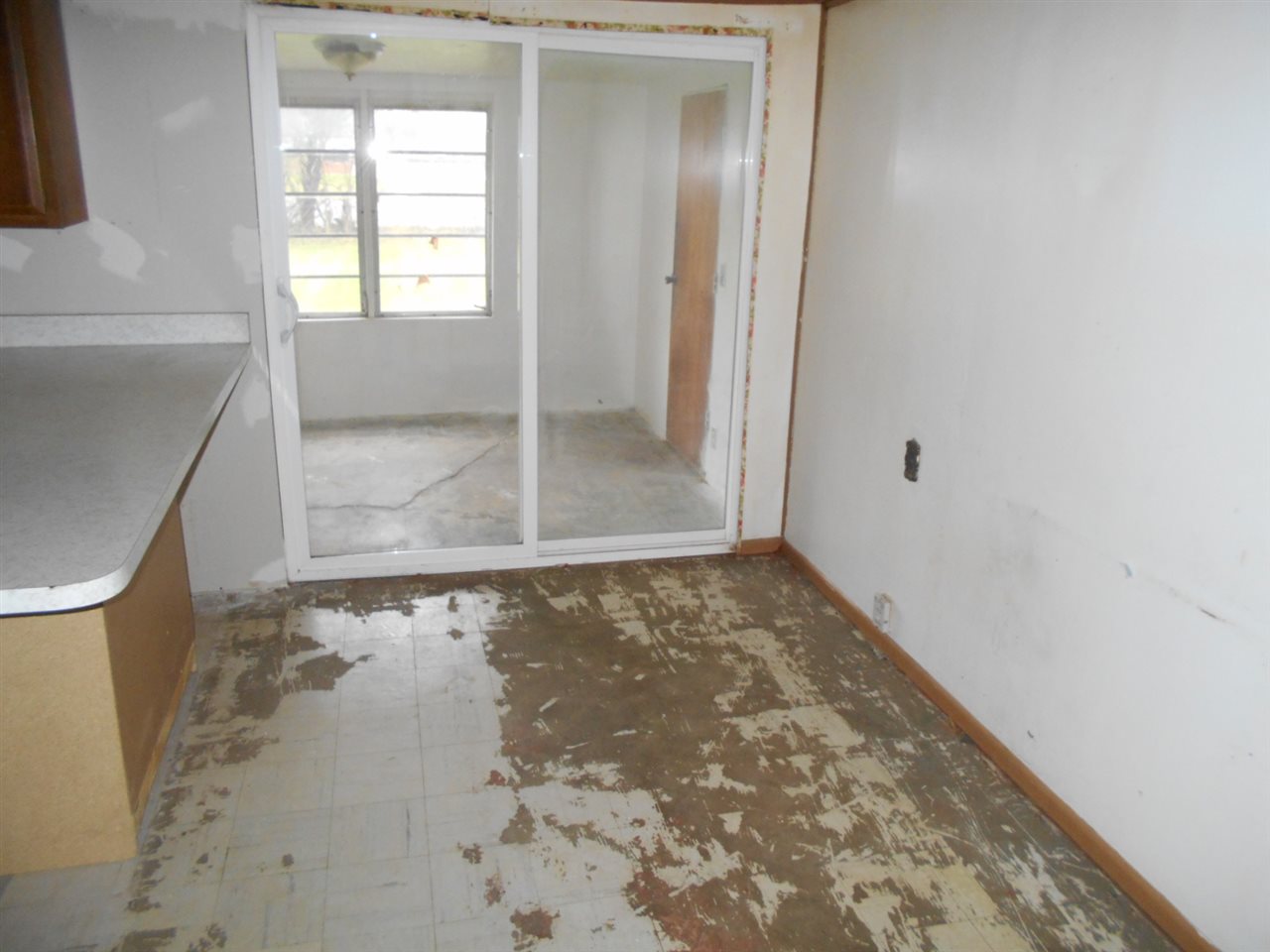 7513 Mildred Road Loves Park, IL 61115 - Photo 4 of 8 Gallery Image 4
