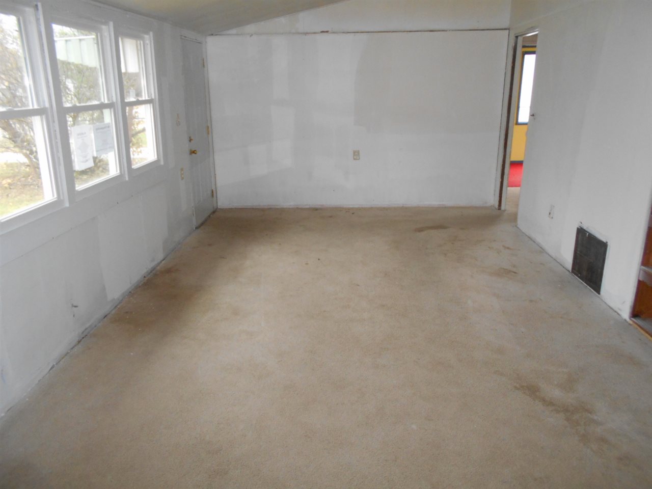 7513 Mildred Road Loves Park, IL 61115 - Photo 5 of 8 Gallery Image 5