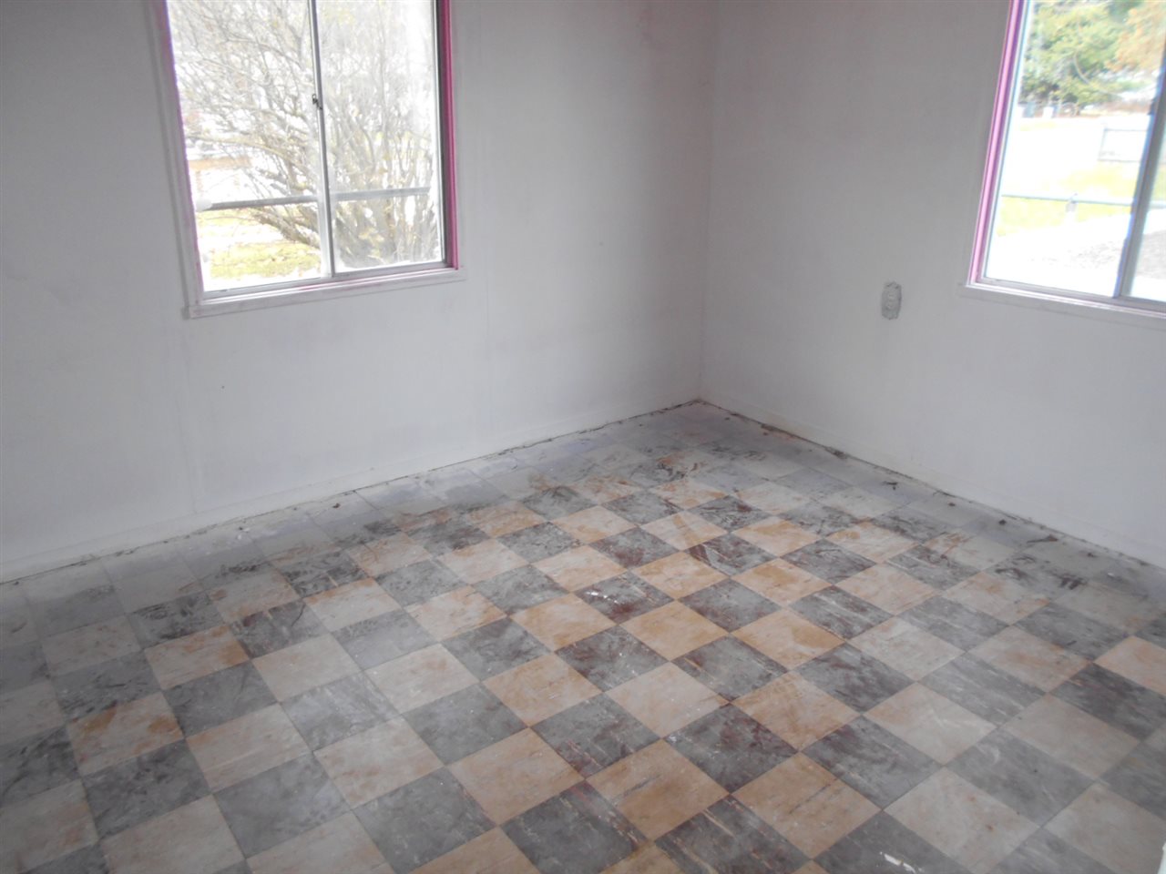 7513 Mildred Road Loves Park, IL 61115 - Photo 6 of 8 Gallery Image 6