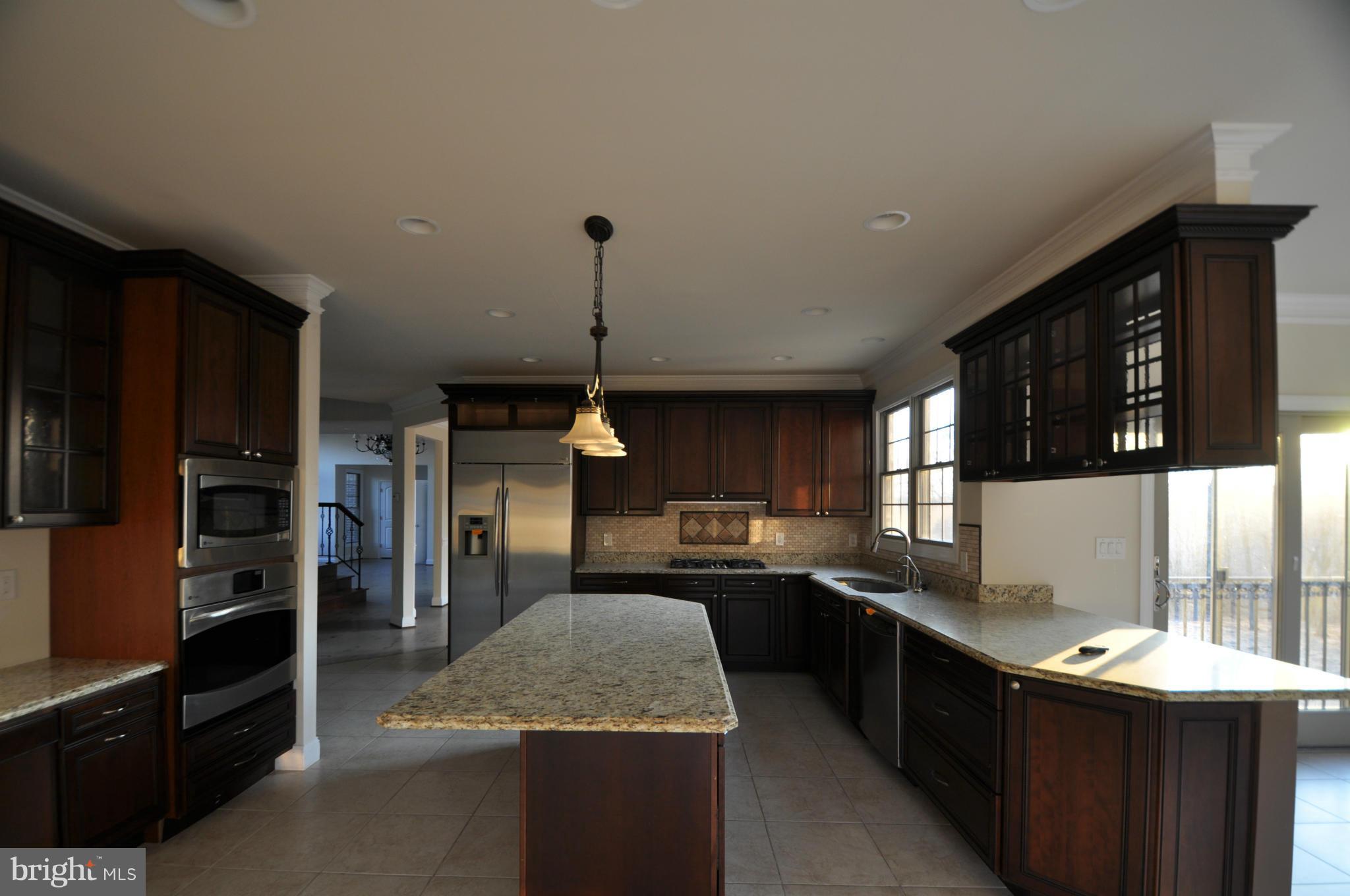12668 Frederick Road West Friendship, MD 21794 - Photo 20 of 30 Kitchen