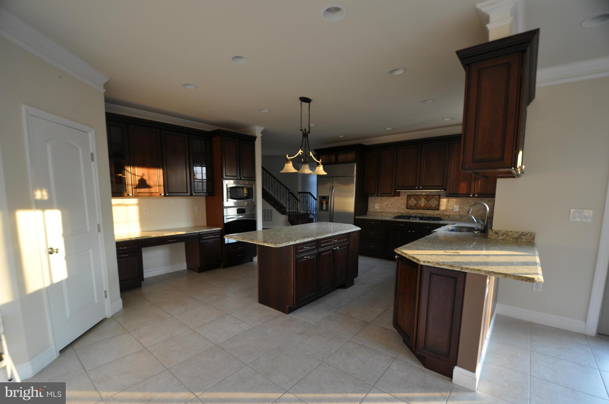 12668 Frederick Road West Friendship, MD 21794 - Photo 21 of 30 Kitchen