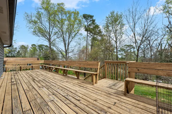 $329,000 | 211 Lakeview Drive Southeast, Dalton, GA 30721