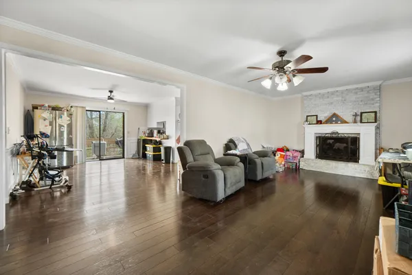 $329,000 | 211 Lakeview Drive Southeast, Dalton, GA 30721